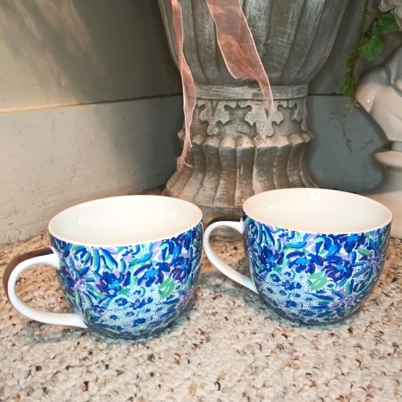 Lilly Pulitzer "Dandy Lion" Green Blue, Lavender Lion Head Floral Coffee Mug Set - Picture 3 of 9